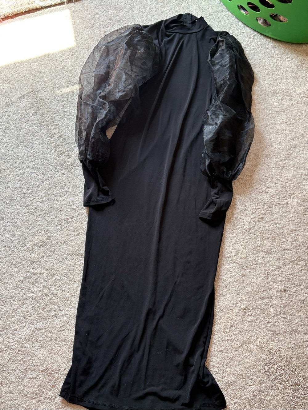 Elegant Black Long Dress with Sheer Puff Sleeves